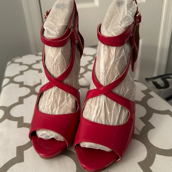 Cranberry, Strappy, Michael Kors  sz 9 Sandals - Picture 1 of 4